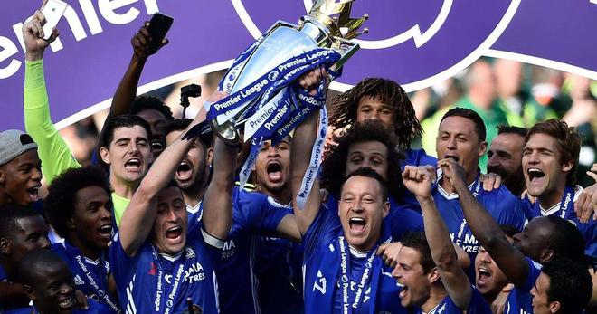 1.5亿买两个同水平的边角料中锋，曼联真是神人