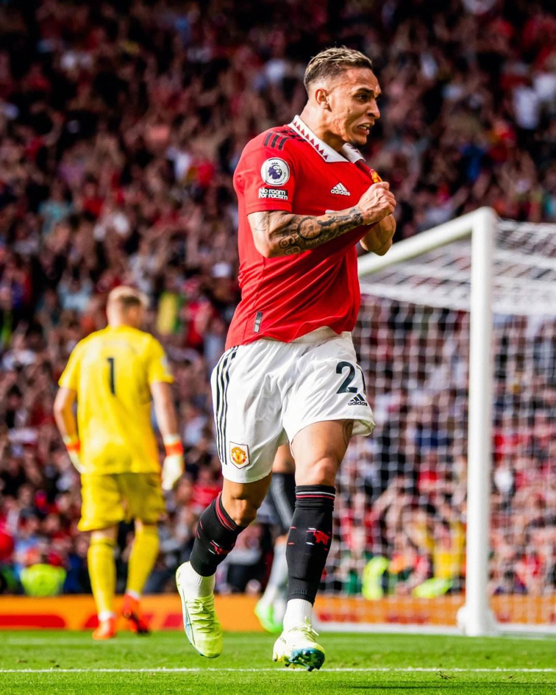 哈登在比赛中超越安东尼，进入NBA历史得分榜前十，成为首位2009届进入前十的球员，距30000分仍需1710分。