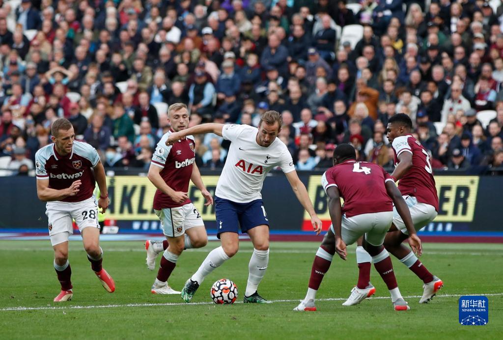 阿圭罗：阿根廷能赢2026世界杯；梅西是巴萨队史最重要的球员